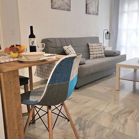 Ideal Holiday Apartment One Bedroom City Center Málaga Exteriör bild