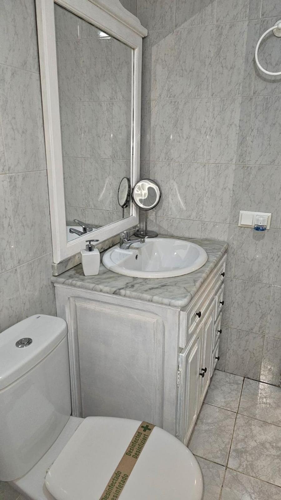 Ideal Holiday Apartment One Bedroom City Center Málaga Exteriör bild